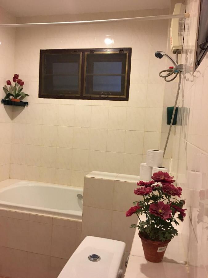 Beautiful 3 Bedroom Garden Villa ฉลอง ภายนอก รูปภาพ